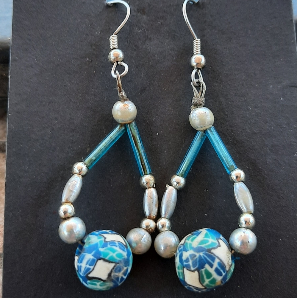 Casual Silver and Blue Necklace
